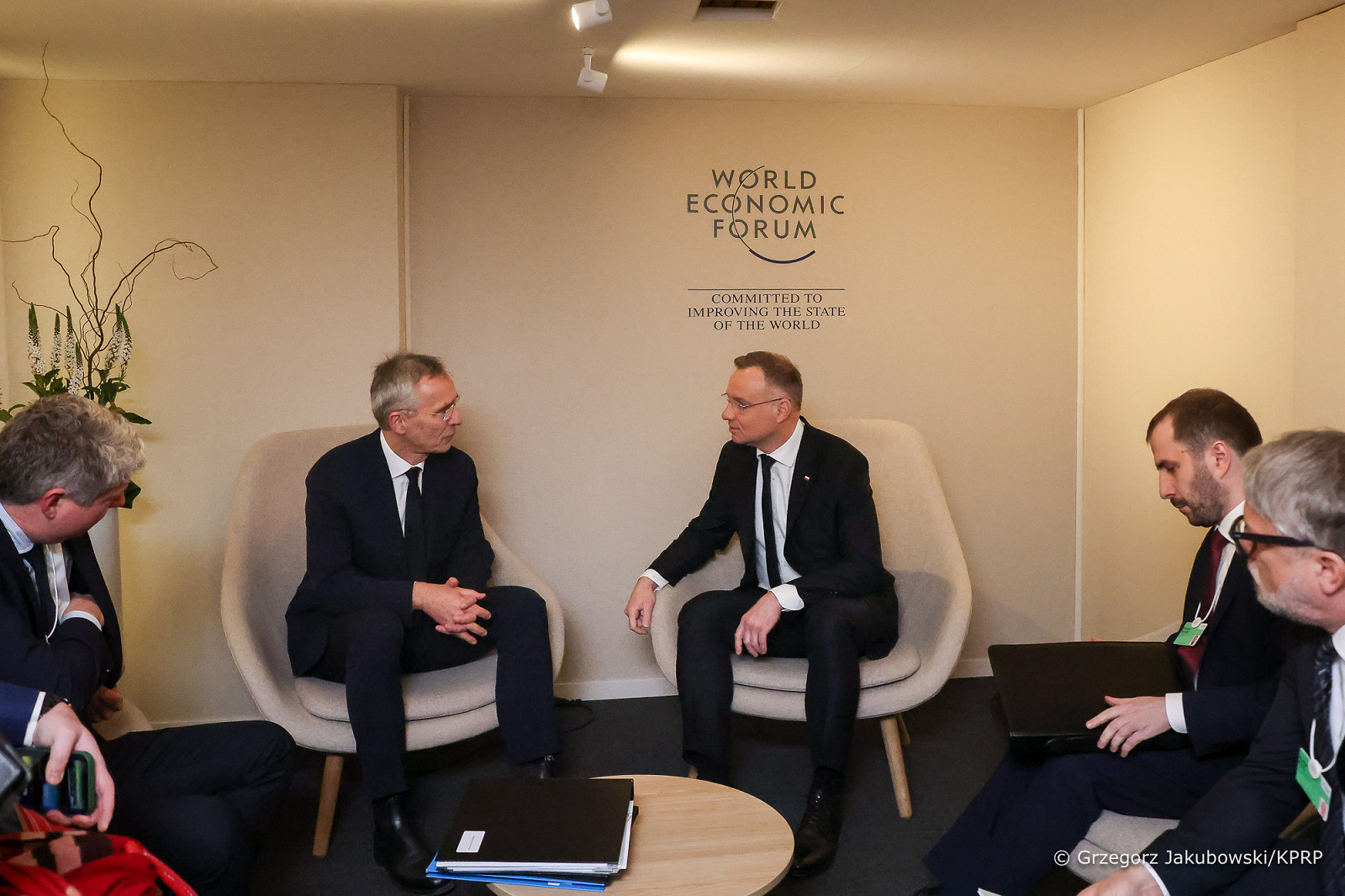 001_Andrzej_Duda_Davos_Spotkanie_Stoltenberg_20240116_1S5A1892.jpg [598.77 KB]