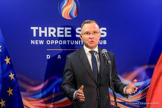 002_PAD_Davos_wypowiedz_dla_mediow_20240116_GJA_2813.jpg