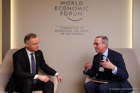 09_Andrzej_Duda_Robert_Thomson_Prezes_Visa_Davos_20240117_1S5A3842_2.jpg
