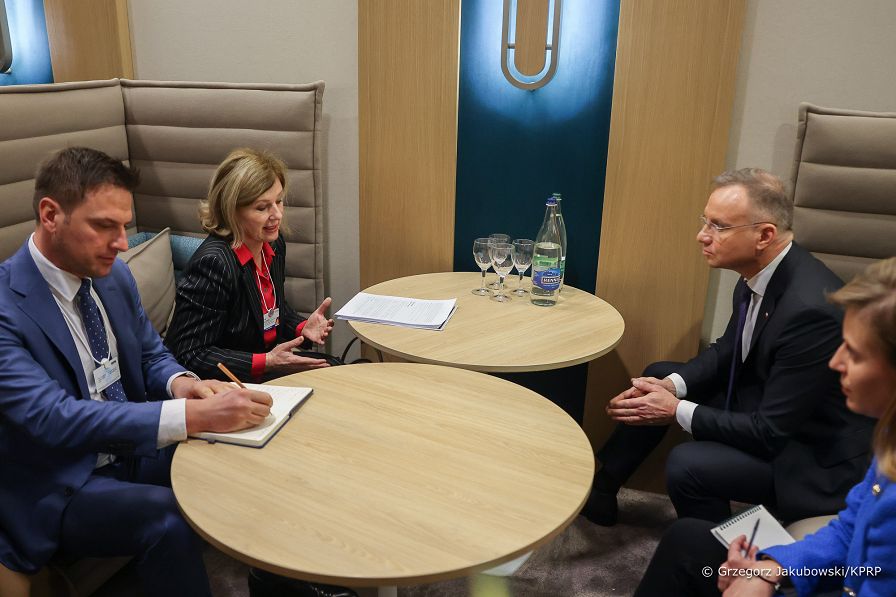 11_Andrzej_Duda_Vera_Jourova_Wiceprzewodniczaca_KE_Davos_20240117_1S5A3894.jpg