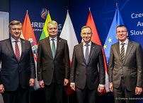 004_Andrzej_Duda_Davos_High_Level_Debate_Powitanie_20240117_1S5A4491.jpg