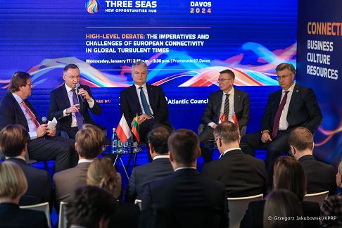 001_Andrzej_Duda_Davos_High_Level_Debate_20240117_GJA_4196.jpg
