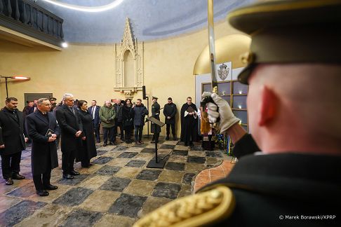 004_Andrzej_Duda_Cmentarz_na_Rossie_20240121_MB1_3983.jpg