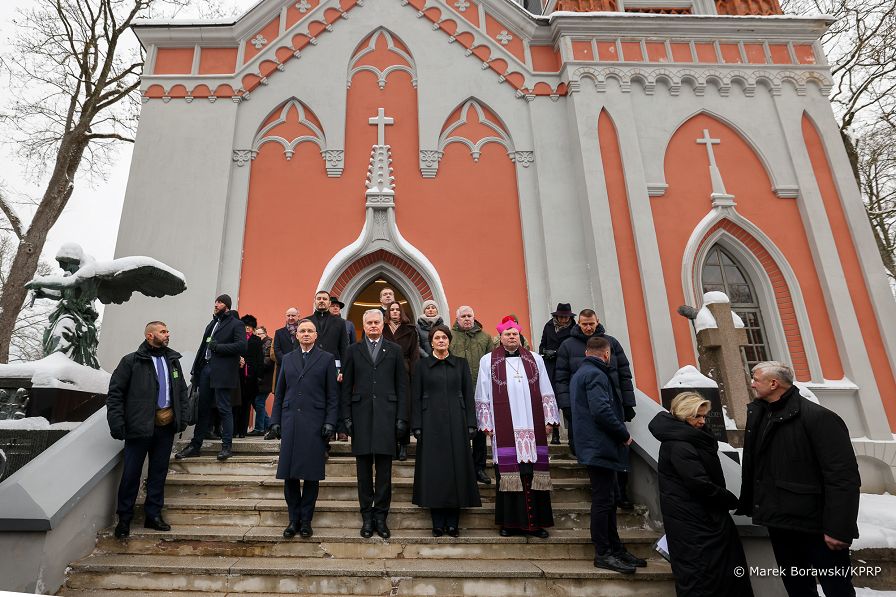 010_Andrzej_Duda_Cmentarz_na_Rossie_20240121_MB1_4158.jpg