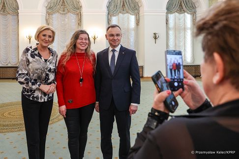 008_Agata_Kornhauser_Duda_wolontariusze_hospicjum_Siostr_Felicjanek_20240129_PK1_8068.jpg