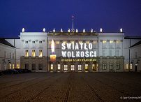 36_002_Iluminacja_rocznica_wprowadzenia_stanu_wojennego_20231213_SMB_8124.jpg