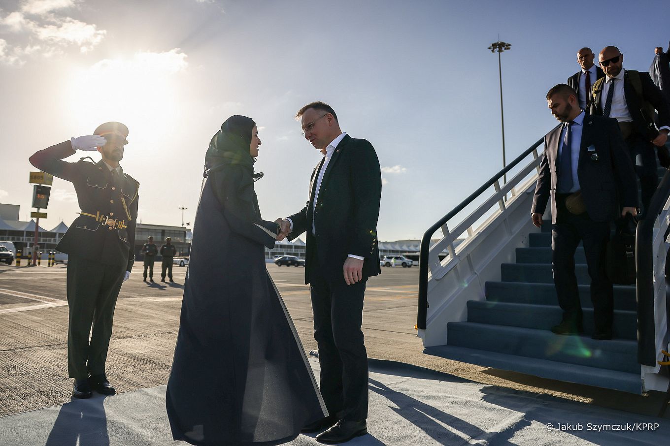 1_01_Andrzej_Duda_COP28_ZEA_Przylot_20231130_JSZ_5619.jpg