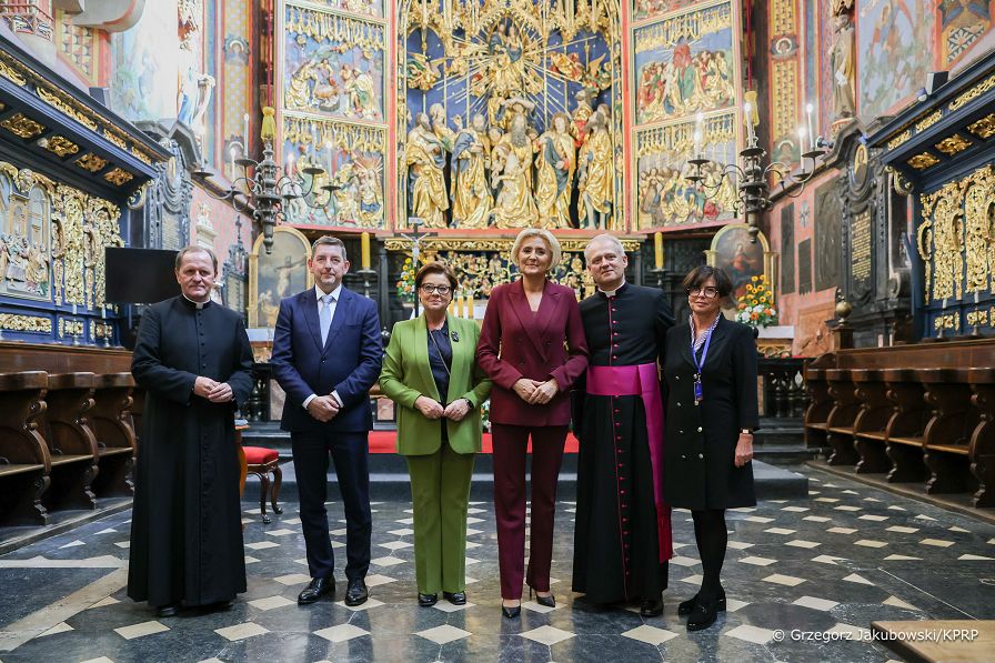 44_Agata_Kornhauser_Duda_Wspolmalzonkowie_Przywodcow_Grupy_Arraiolos_20241011_GJB_1171.jpg