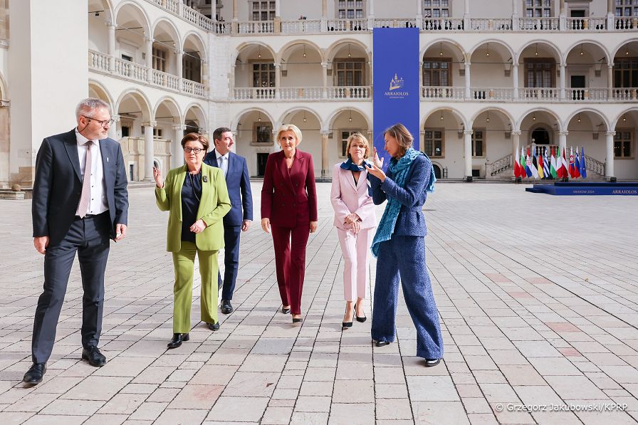 22_Agata_Kornhauser_Duda_Wspolmalzonkowie_Przywodcow_Grupy_Arraiolos_20241011_GJB_0014.jpg