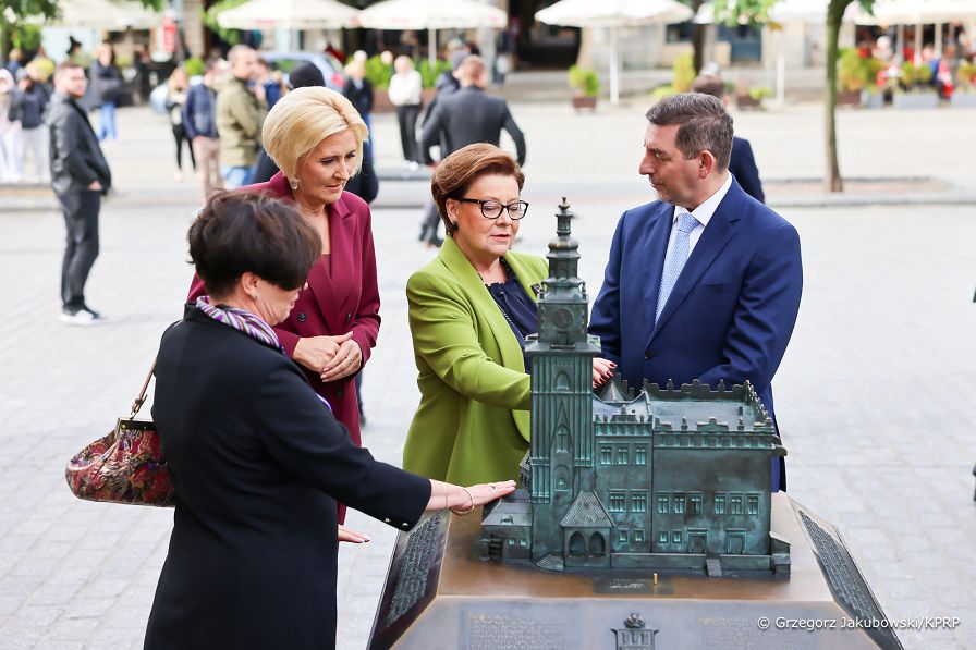 49_Agata_Kornhauser_Duda_Wspolmalzonkowie_Przywodcow_Grupy_Arraiolos_20241011_GJB_0734.jpg