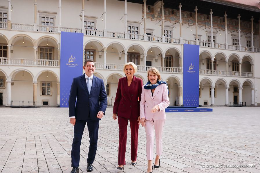21_Agata_Kornhauser_Duda_Wspolmalzonkowie_Przywodcow_Grupy_Arraiolos_20241011_GJB_9953.jpg