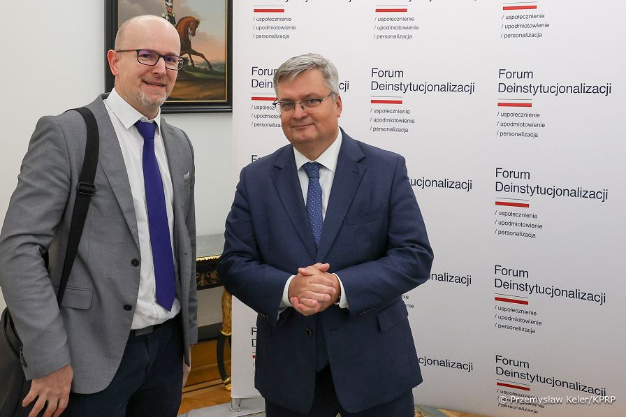 01_Piotr_Cwik_Forum_Deinstytucjonalizacji_20241015_PK1_4500.jpg