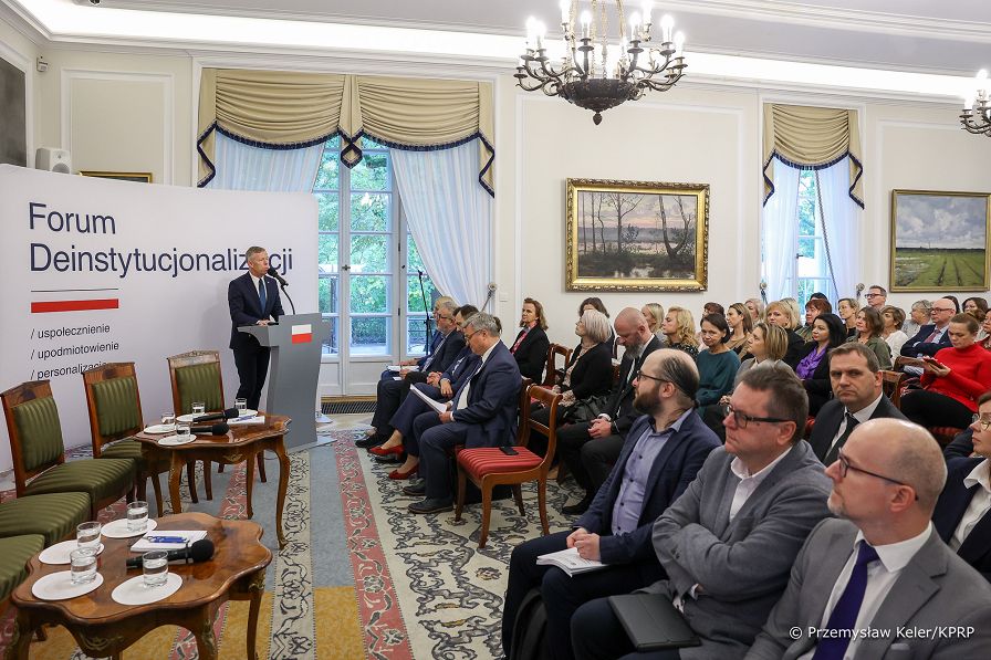07_Piotr_Cwik_Forum_Deinstytucjonalizacji_20241015_PK1_4570.jpg