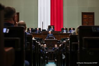 006_PAD_Przemówienie_Sejm_1_rok_rządu_PDT_16-10-2024_cover_001_PAD_Przemówienie_Sejm_1_rok_rządu_PDT_16-10-2024_MB2_9498.jpg.JPG.JPG