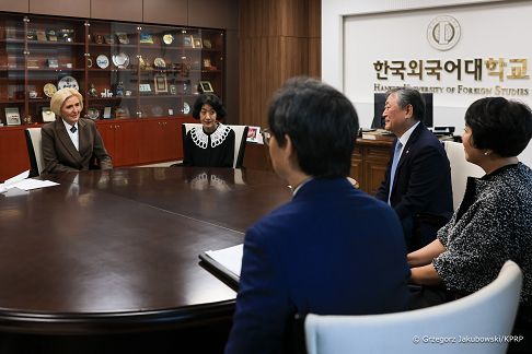 04_agata_Kornhauser_Duda_Koreanski_Uniwerytet_Jezykow_Obcych_Hankuk_20241024_GJA_3158.jpg