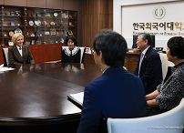 04_agata_Kornhauser_Duda_Koreanski_Uniwerytet_Jezykow_Obcych_Hankuk_20241024_GJA_3158.jpg