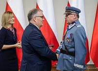 004_Minister_Andrzej_Dera_odznaczenia_panstwowe_Belweder_20241028_LB_15985.jpg