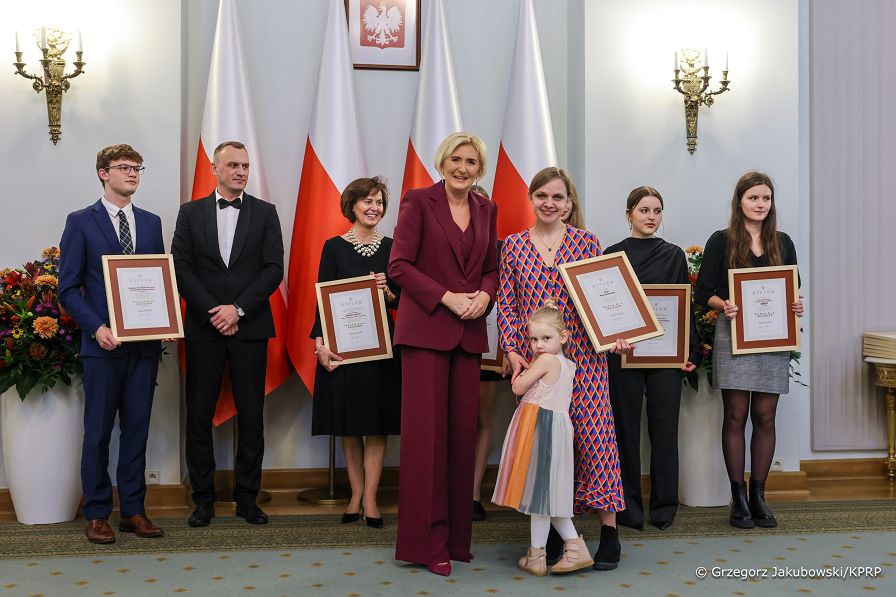 008_Agata_Kornhauser_Duda_3_Edycja_Konkursu_Razem_dla_Seniorow_20241030_GJB_6569.jpg