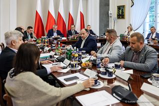 002_Posiedzenie_Rady_ds_Rolnictwa_i_Obszarow_Wiejskich_20241008_LB_25769.jpg