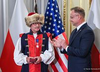052_galeria_wrzesien_20240926_020_003_Para_Prezydencka_odznaczenia_amerykanska_Polonia_20240924_MB1_9457.jpg