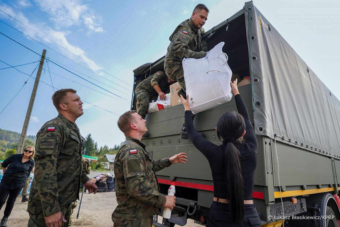 038_galeria_wrzesien_20241009_007_Bystrzyca_Klodzka_transport_darow_KPRP_dla_powodzian_20240918_LB_07355.jpg