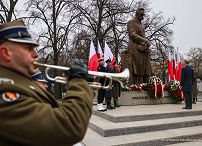 007_PAD_zlozenie_wienca_Ojcowie_Niepodleglosci_20241111_GJB_2796.jpg