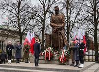 008_PAD_zlozenie_wienca_Ojcowie_Niepodleglosci_20241111_GJB_2828.jpg
