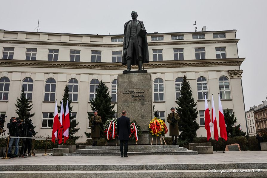 001_a_PAD_zlozenie_wienca_Ojcowie_Niepodleglosci_20241111_GJB_2486.jpg