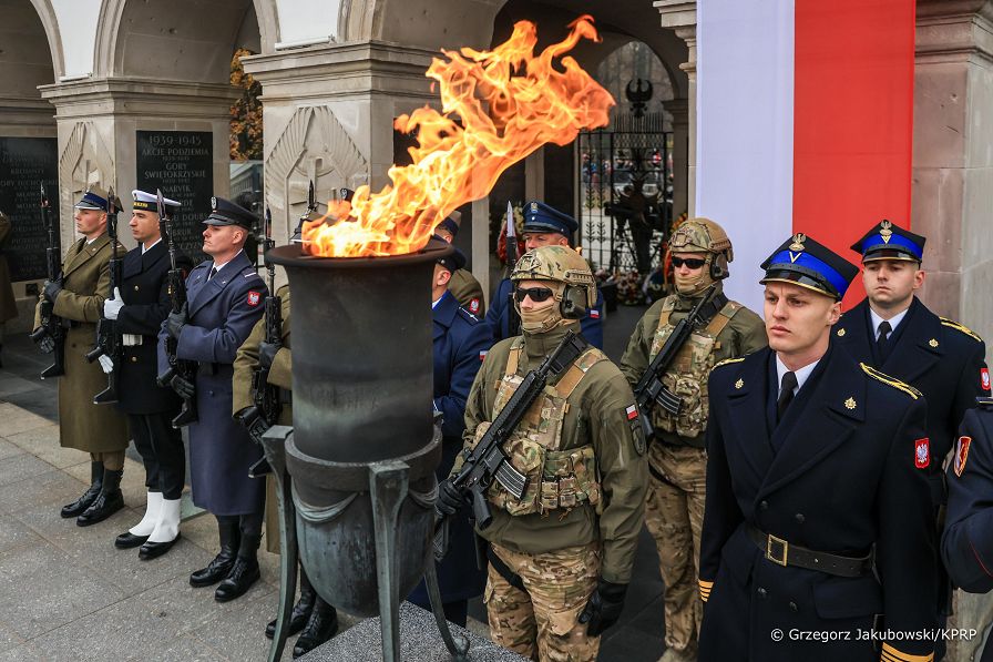 010_a_a_Para_Prezydencka_Swieto_Niepodleglosci_Grob_Nieznanego_Zolnierza_20241111_GJA_2064.jpg