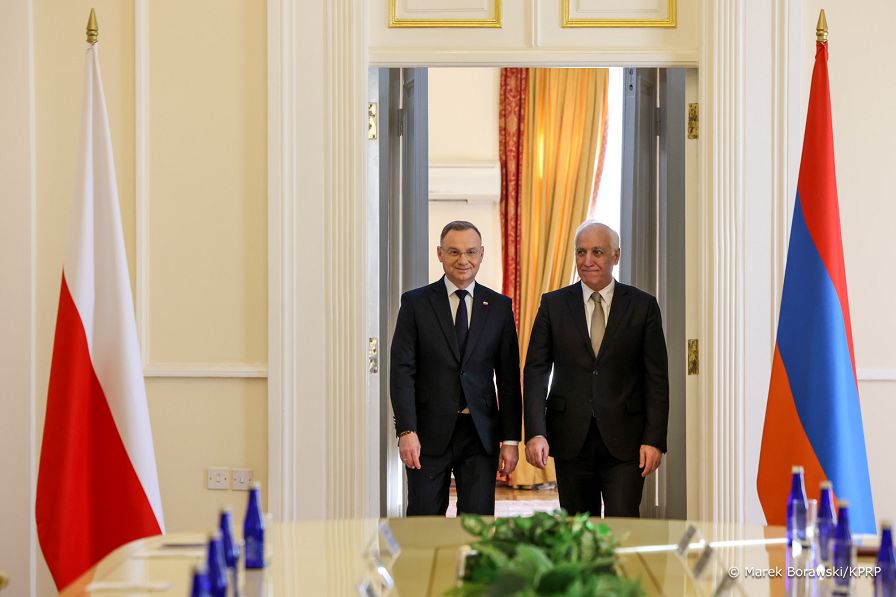 001_a_PAD_rozmowy_bilateralne_Prezydent_Republiki_Armenii_20241126_MB2_6970.jpg