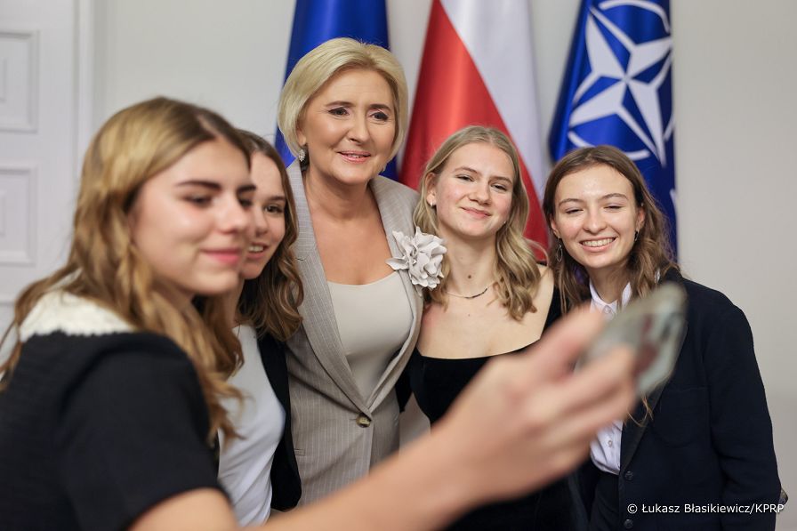 015_Agata_Kornhauser_Duda_spotkanie_mlodziez_szkol_polonijnych_z_Chicago_20241128_LB_23426.jpg