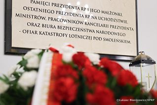 001_wieniec_miesięcznica_katastrofa_smoleńsk_10-12-2024_LB_22193.jpg.JPG