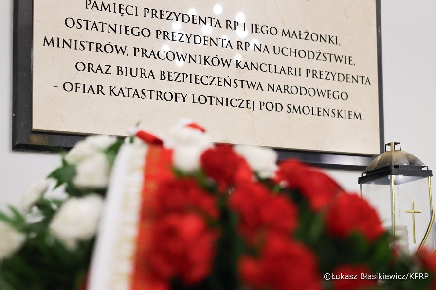 001_wieniec_miesięcznica_katastrofa_smoleńsk_10-12-2024_LB_22193.jpg.JPG