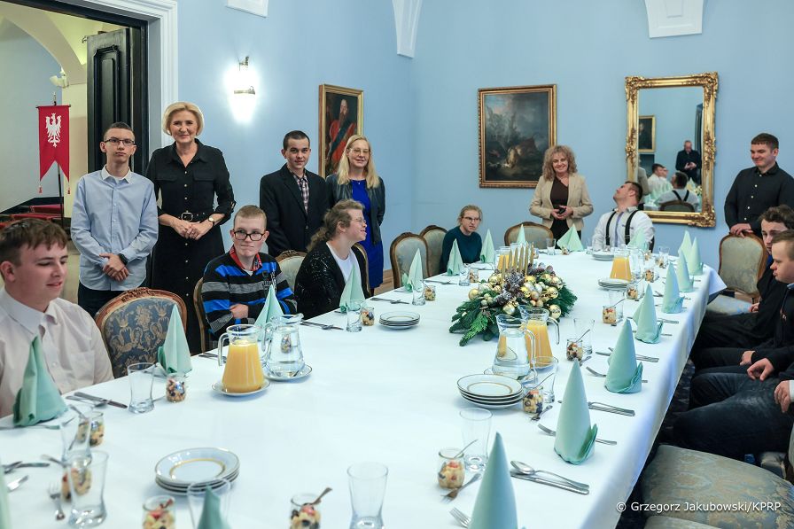 007_Agata_Kornhauser_Duda_spotkanie_podopieczni_SOSW_w_Wierzchoslawicach_Dwudniakach_20241211_GJA_2644.jpg