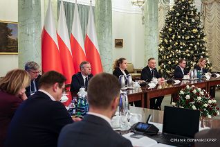 003_Andrzej_Duda_konsultacje_zmiana_ustawy_dni_wolne_od_pracy_12-12-2024_MB2_1759.jpg.JPG