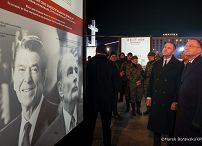 012_Andrzej_Duda_światło_wolności_krzyż_papieski_13-12-2024_MB2_2283.jpg.JPG