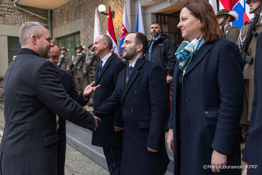 007_Andrzej_Duda_spotkanie_grupa_Wyszechradzka_16-12-2024_MB2_2797.jpg.JPG