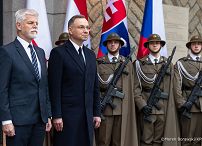 004_Andrzej_Duda_spotkanie_grupa_Wyszechradzka_16-12-2024_MB1_0579.jpg.JPG