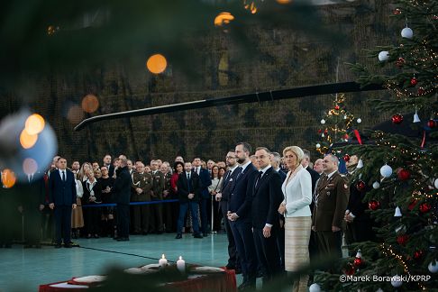 002_PAD_opłatek_żołnierze_19-12-2024_MB1_3194.jpg