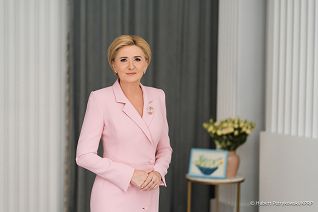 002_Agata_Kornhauser_Duda_nagranie_Fundacja_Usmiech_Dziecka_20240516_HUB08739.jpg
