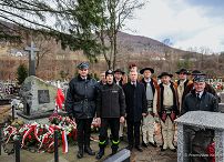 003_Minister_Piotr_Cwik_zlozenie_wienca_Tylmanowa_Ochotnica_20241222_PK1_0427.jpg