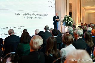 002_Wojciech_Kolarski_XXIV_edycja_nagroda_Jerzego_Giedroycia_03-12-2024_LB_29965.jpg
