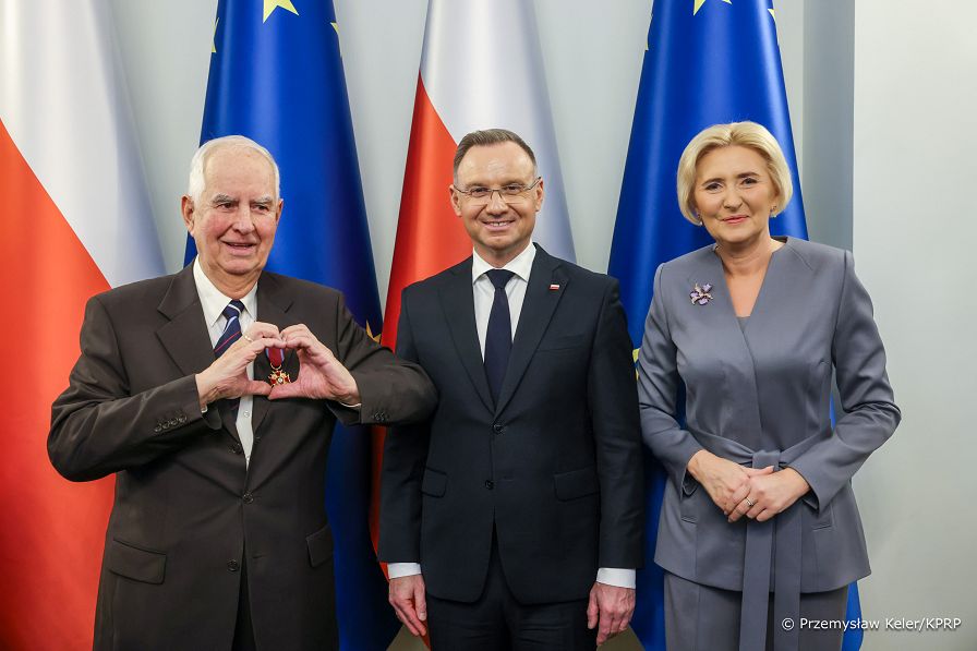 012_Para_Prezydencka_odznaczenia_Miedzynarodowy_Dzien_Osob_z_Niepelnosprawnosciami_20241203_LB_29004.jpg