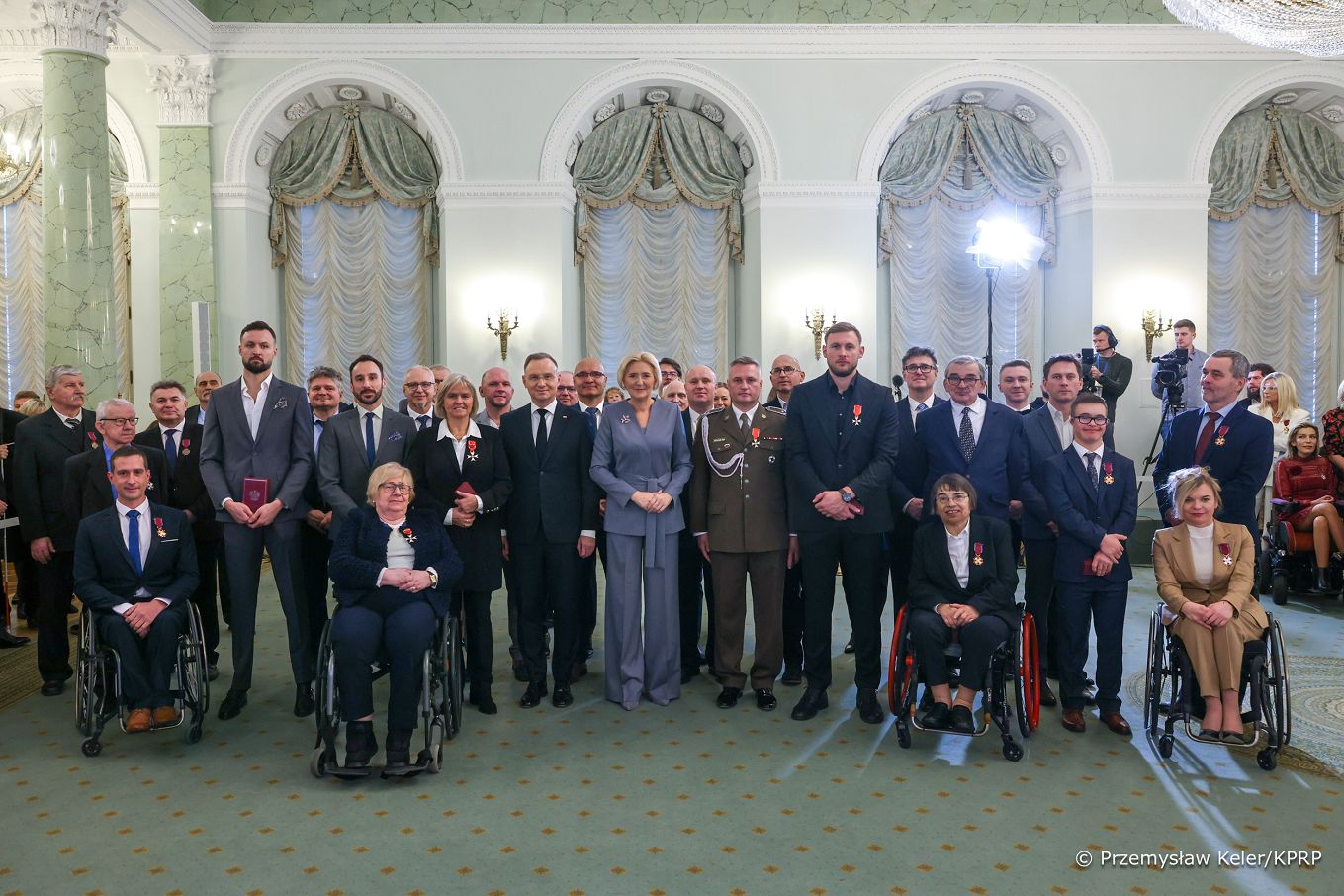 011_Para_Prezydencka_odznaczenia_Miedzynarodowy_Dzien_Osob_z_Niepelnosprawnosciami_20241203_LB_28803.jpg