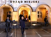 001_Prezydent_Andrzej_Duda_wypowiedz_dla_mediow_Nysa_20241204_MB1_1460-Poprawione-Szum.jpg