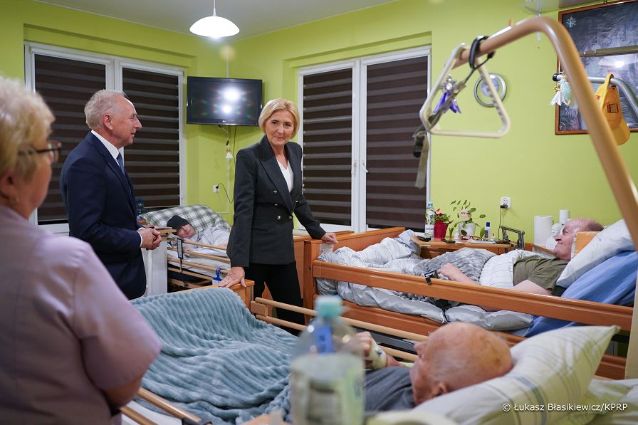 001_Agata_Kornhauser_Duda_Hospicjum_sw_Arnolda_Jansenna_Nysa_20241204_LB_09624.jpg