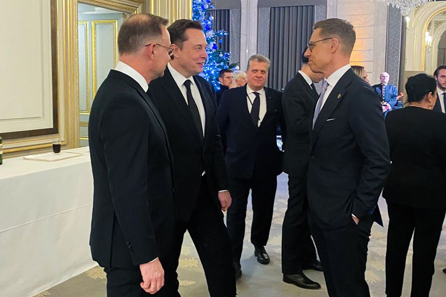 006_Andrzej_Duda_obiad_wydawany_przez_Macrona_07-12-2024_WhatsApp Image 2024-12-07 at 22.21.47.jpg.JPG