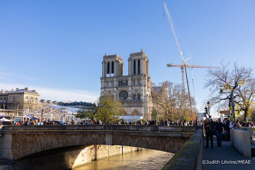 001_Andrzej_Duda_Notre_Dame_28-11-2024_54171900123_4c770f6317_o.jpg.JPG