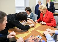 17_Agata_Kornhauser_Duda_warsztaty_terapii_zajeciowej_Zamosc_20240214_GJA_0297.jpg