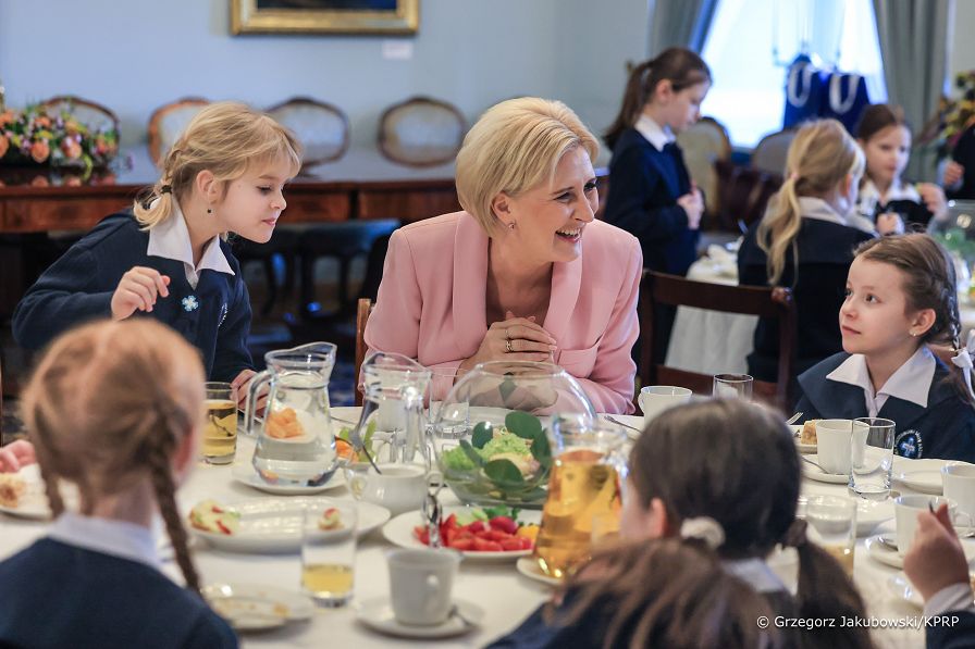 011_Agata_Kornhauser_Duda_spotkanie_z_uczennicami_SP_Siostr_Nazaretanek_20240220_GJA_1139.jpg